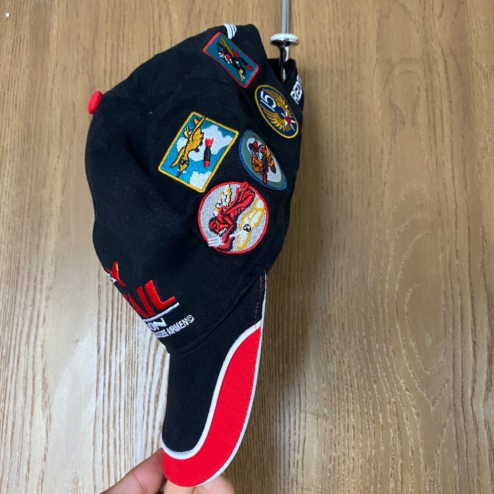 RedTail hat - Picture 3 of 3